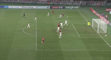 驰盈优配 打爆了！邦本宜裕倒钩破门，辽宁铁人38分钟4-0领先重庆铜梁龙！